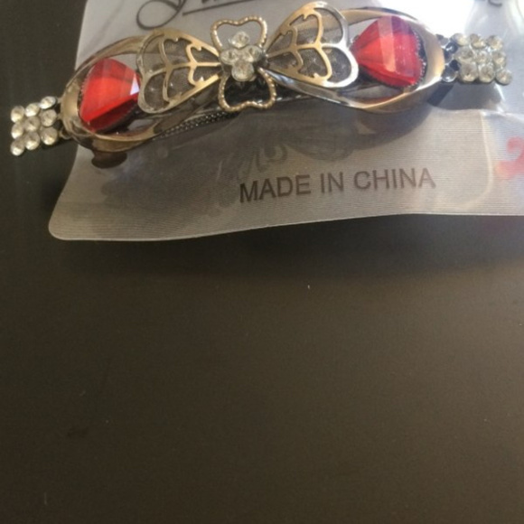 Brand New Hair Clip - Picture 1 of 1